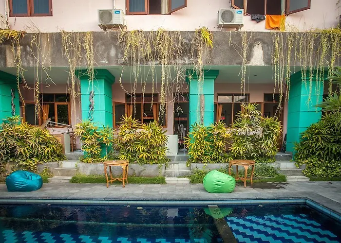 Hostel Funky Monkey Bali *